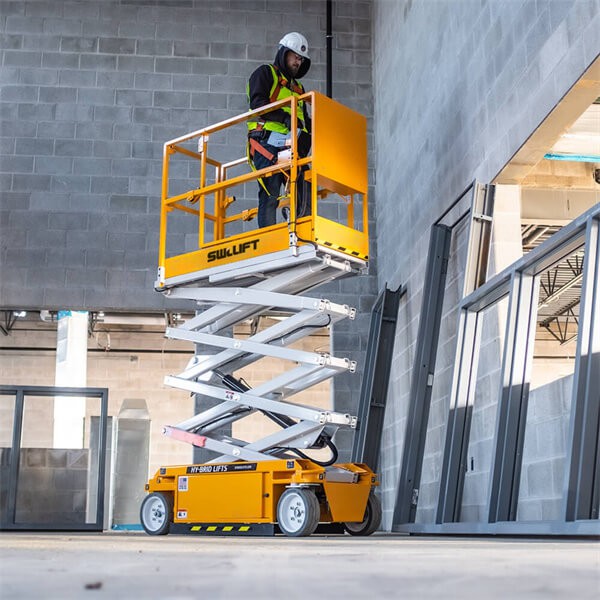 Ce-certificeret diesel sakseløft